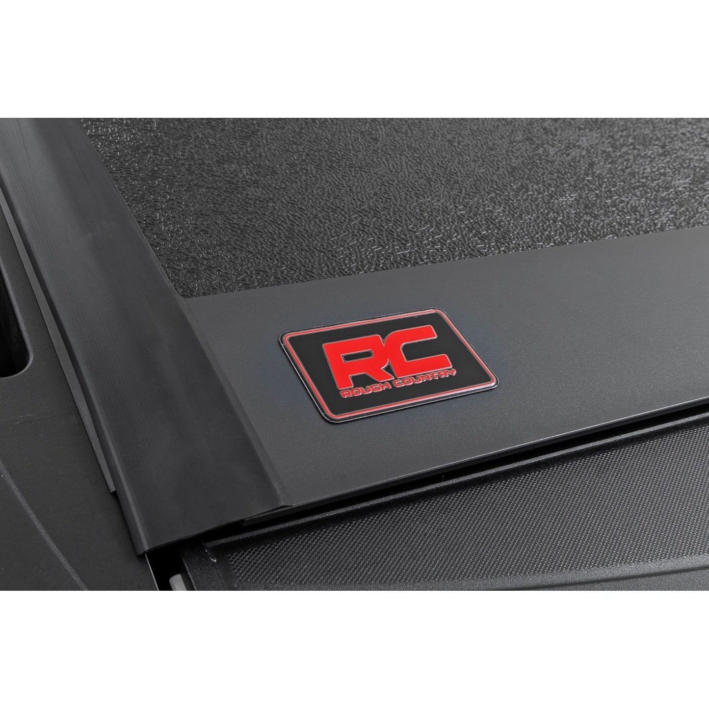 ROUGH COUNTRY Hard Low Profile Bed Cover | 5'9" Bed | Rail Caps | Chevy/GMC 1500/2500HD/3500HD (14-19 & Classic) | 47119551B
