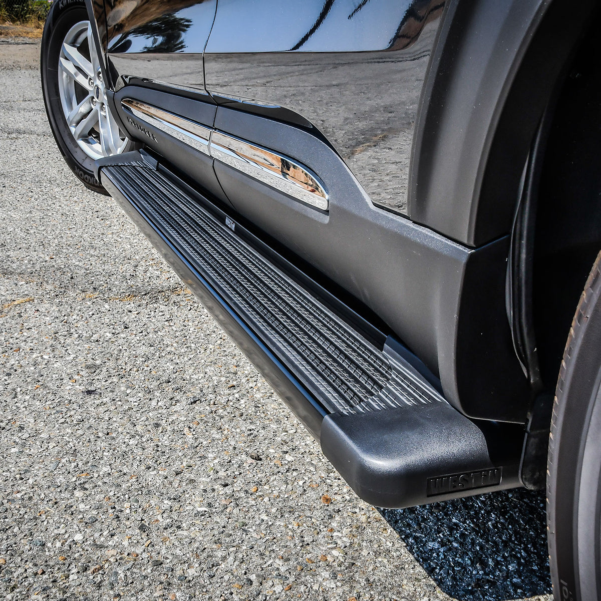 Westin SG6 Running Boards 79"
