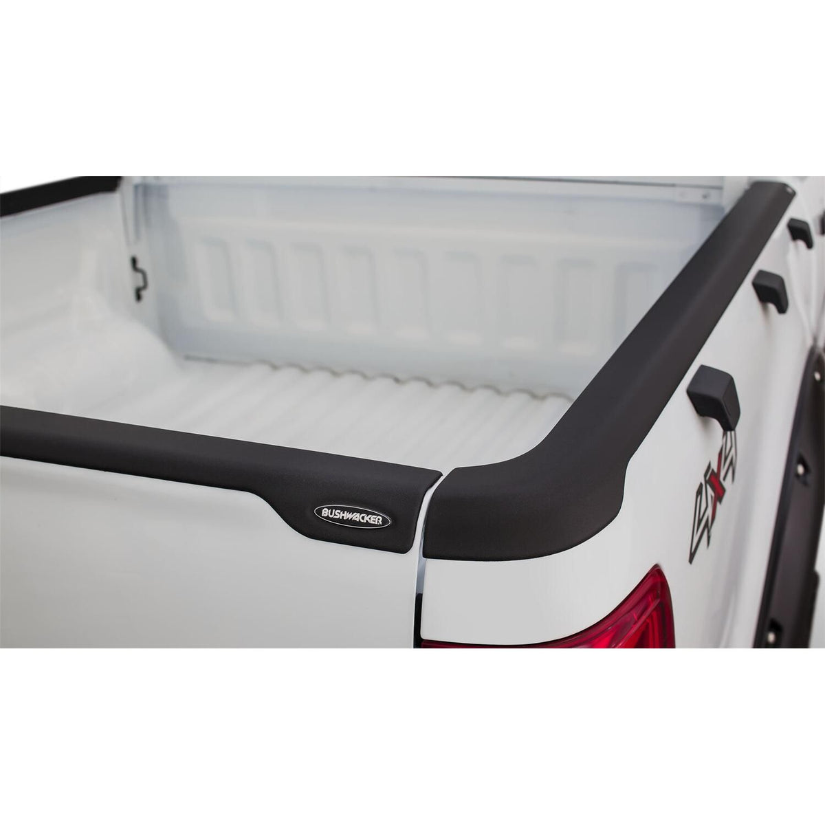 BUSHWACKER | SmoothBack Tailgate Cap | 2011-15 Ford Ranger | 28512