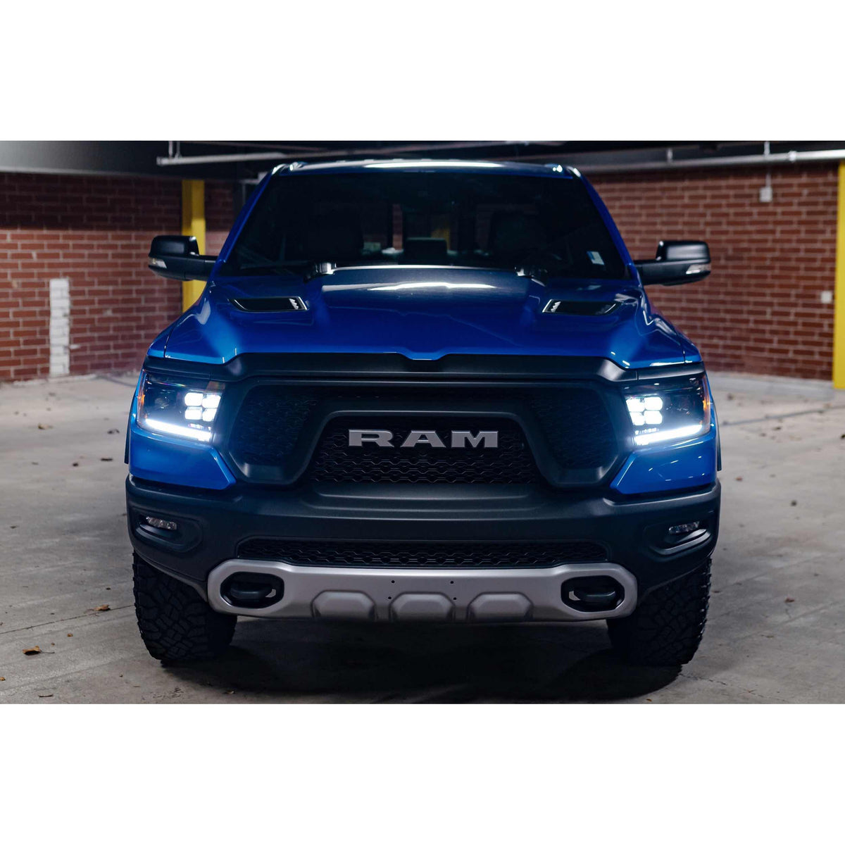 https://cdn.shopify.com/s/files/1/0785/2536/6555/files/33602.Ram_1500_19_XB_LED_Headlights.115.jpg?v=1788719930