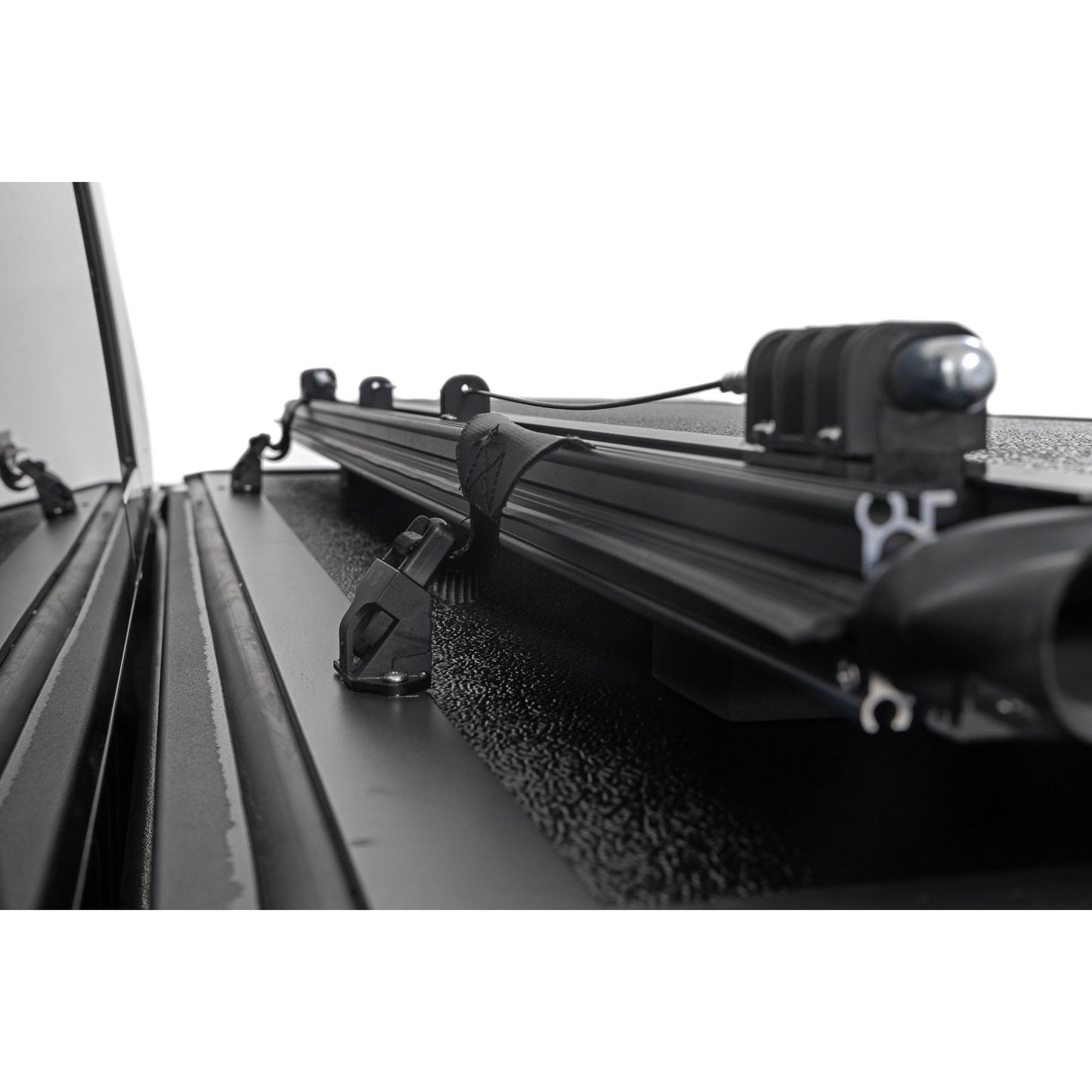 ROUGH COUNTRY Hard Low Profile Bed Cover | 6' Bed | Toyota Tacoma 2WD/4WD (2016-2023) | 47420600B