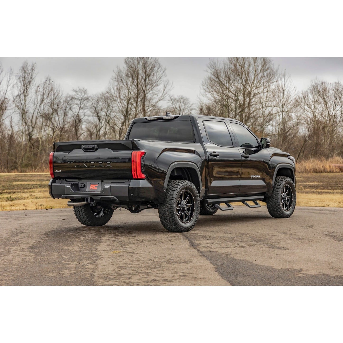 ROUGH COUNTRY | 3.5 Inch M1R Lift Kit Toyota Tundra 4WD (2022-2026) | 70344