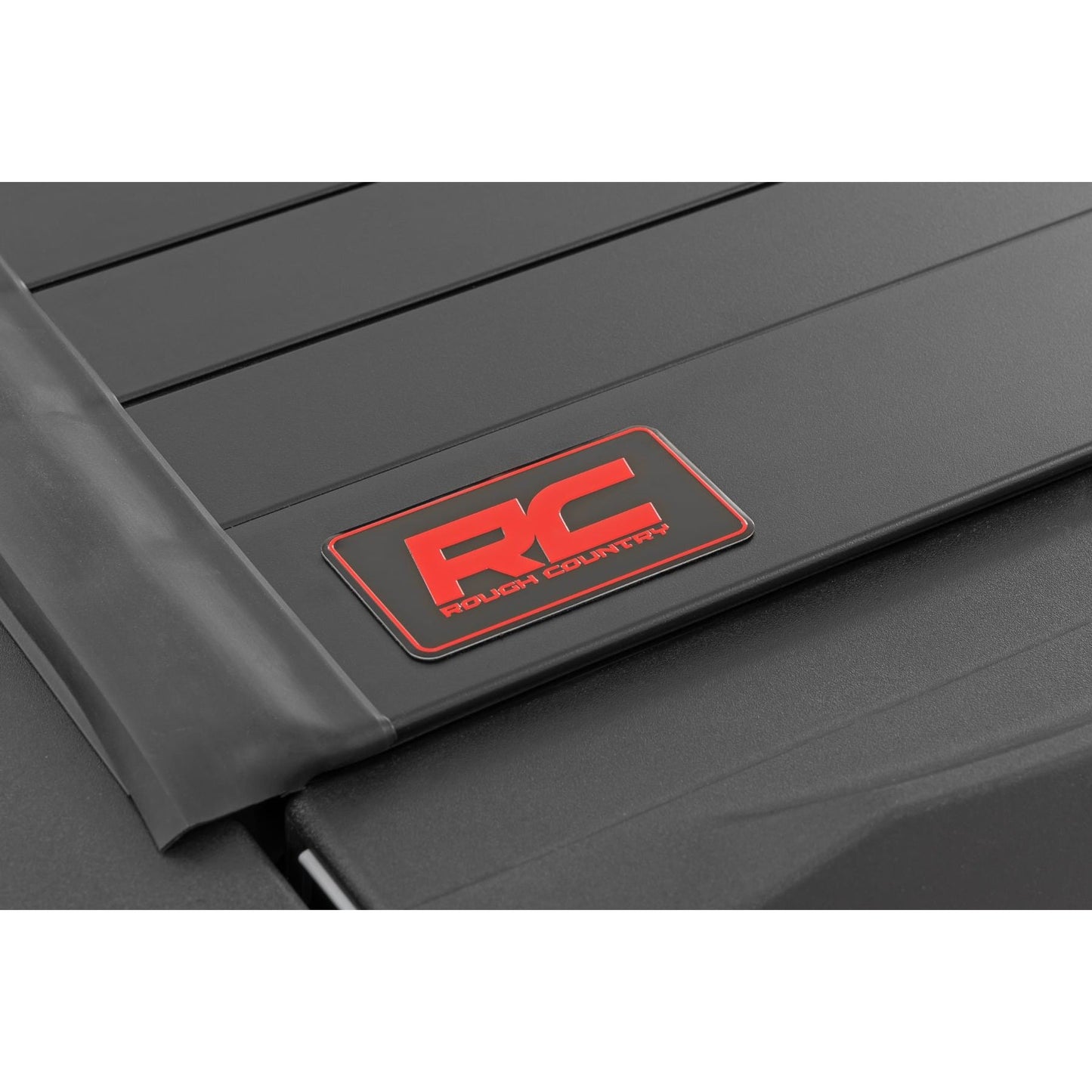 ROUGH COUNTRY | Hard Roll Up Bed Cover 4'6" Bed Ford Maverick 2WD/4WD (2022-2026) | 50214500