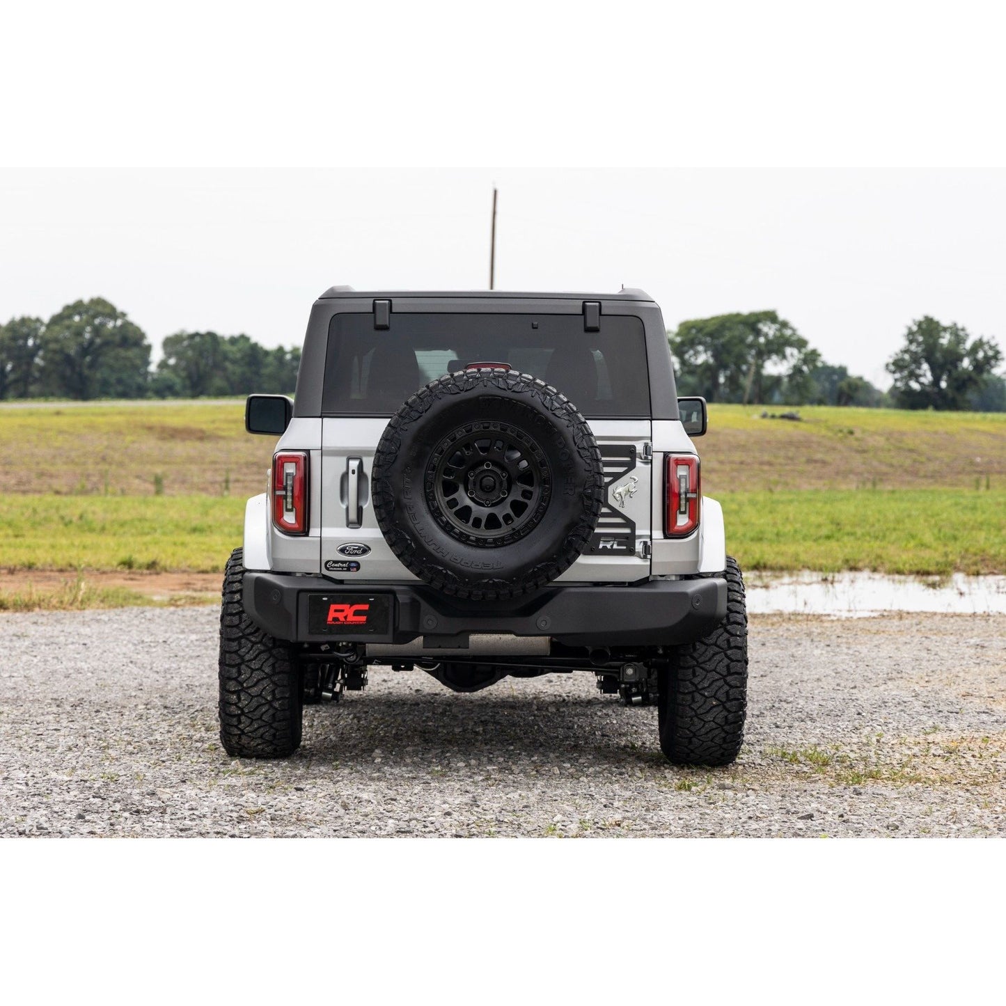 ROUGH COUNTRY 2 Inch Lift Kit | M1 Lifted Struts | Ford Bronco 4WD (2021-2025) | 592141