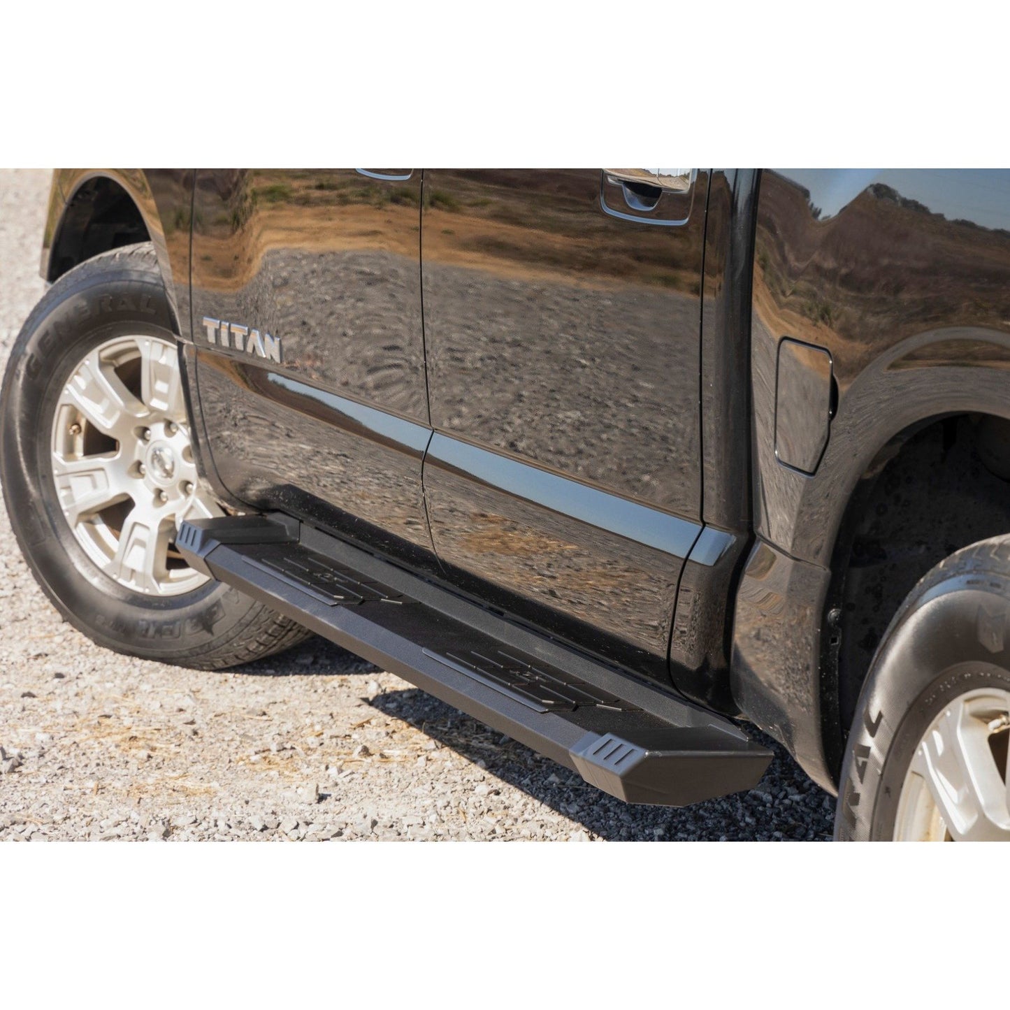 ROUGH COUNTRY HD2 Aluminum Running Boards | Crew Cab | Nissan Titan 2WD/4WD (2004-2024) | SRB041785A
