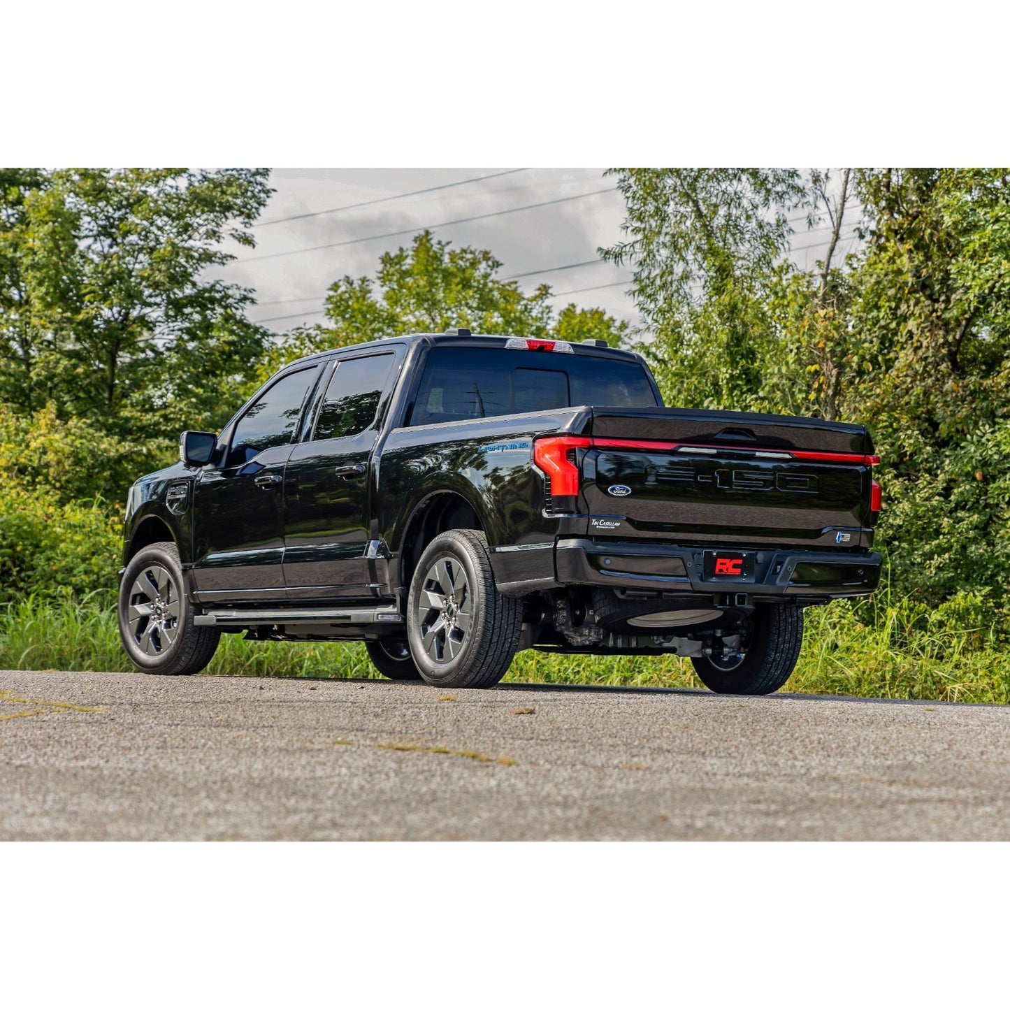 ROUGH COUNTRY 3/4 Inch Front Leveling Kit | Lowers Rear 1.5 Inches | Ford F-150 Lightning (22-25) | 52006