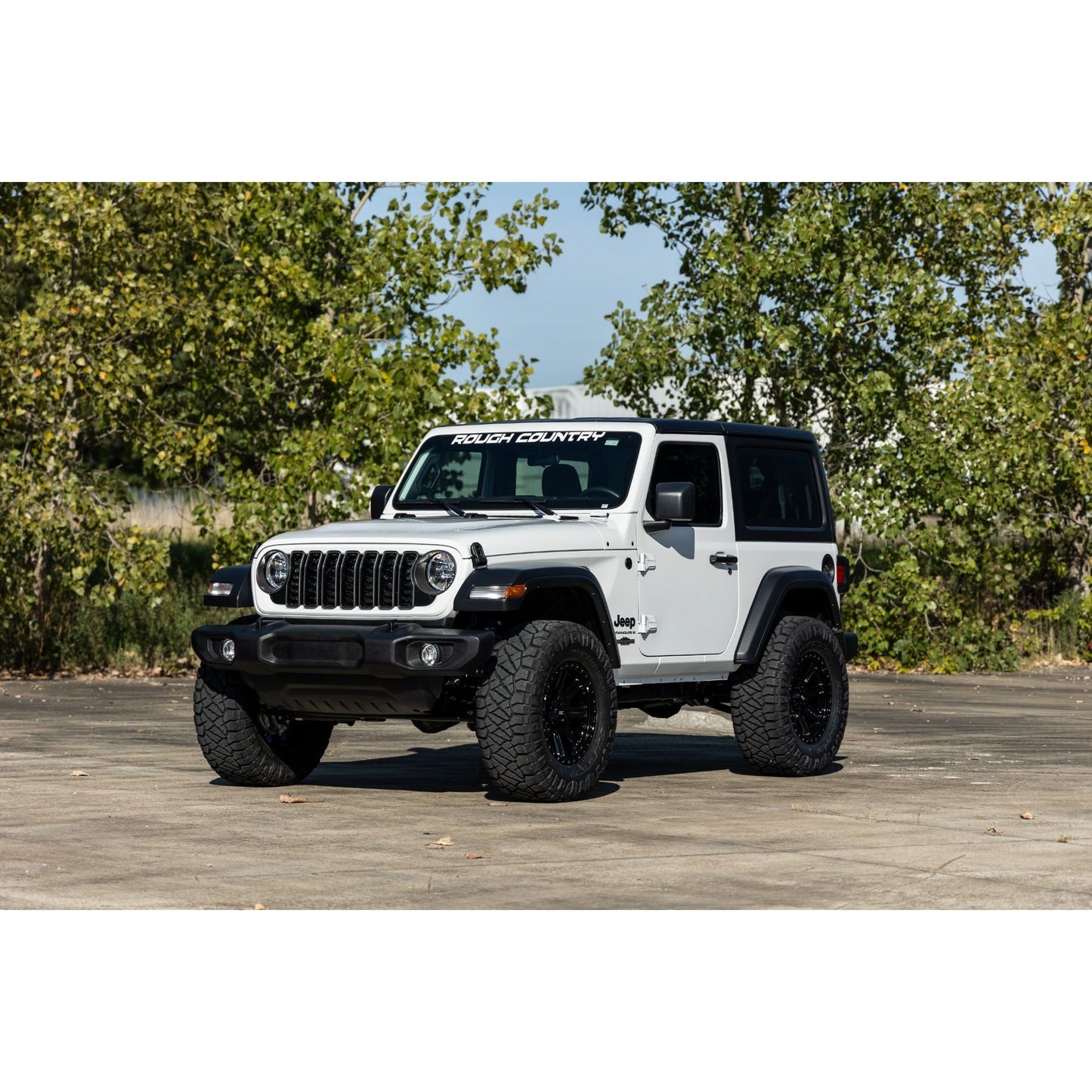 ROUGH COUNTRY 2.5 Inch Lift Kit | Coils | V2 | Jeep Wrangler JL 4WD (2024-2025) | 79670