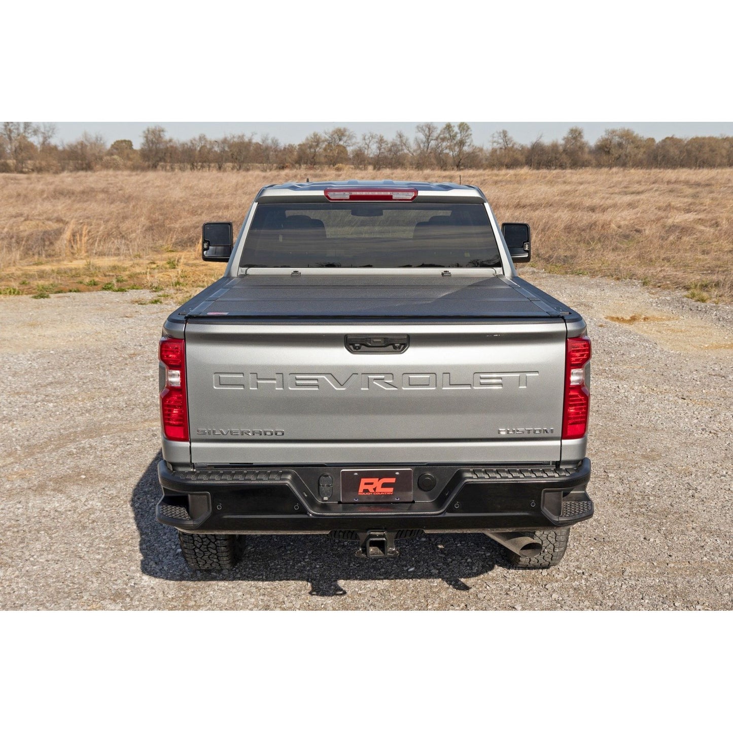 ROUGH COUNTRY Hard Tri-Fold Flip Up Bed Cover | 6'9" Bed | Chevy/GMC Silverado/Sierra 2500HD/3500HD (20-25) | 49120651