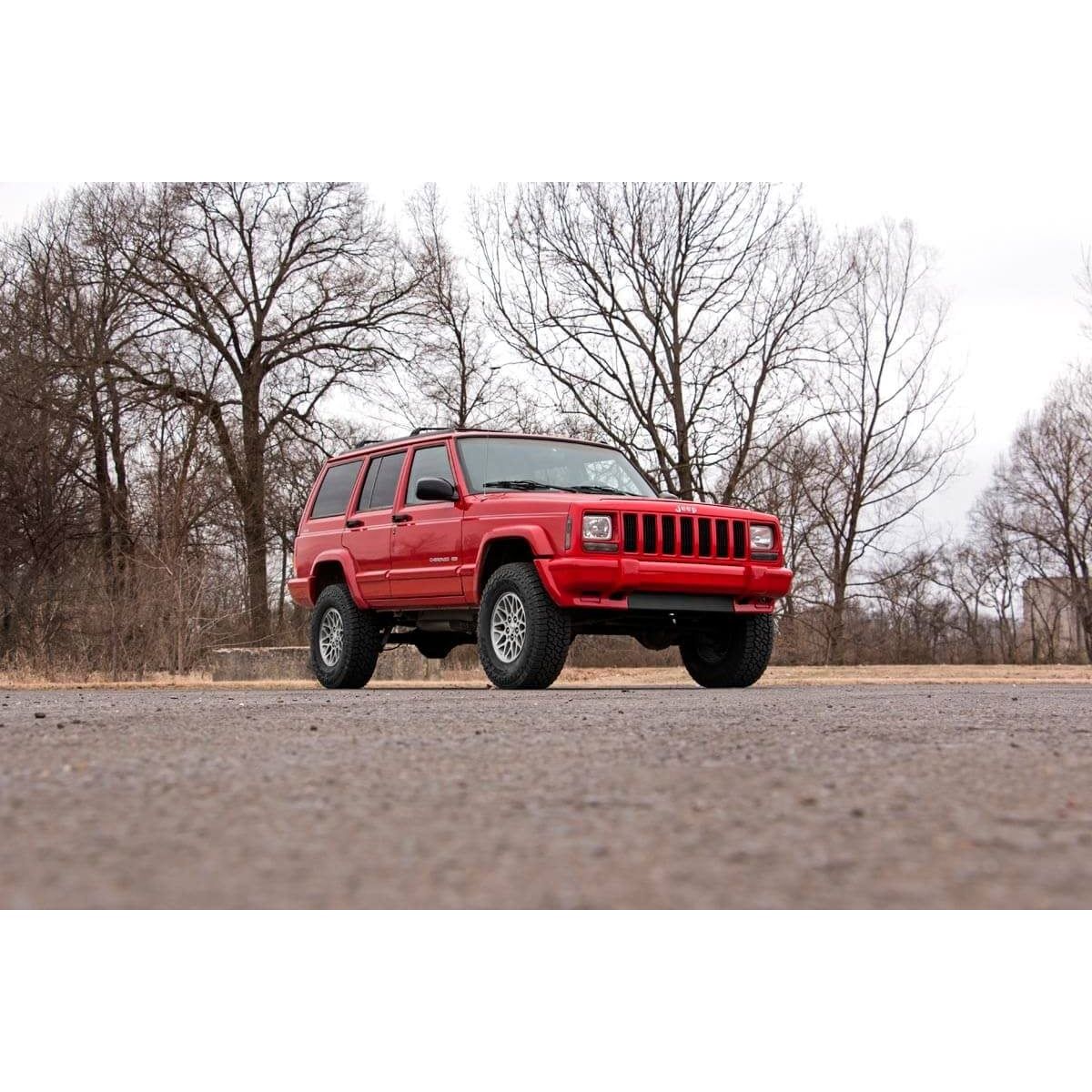 ROUGH COUNTRY 3 Inch Lift Kit | Series II | RR Springs | Jeep Cherokee XJ 2WD/4WD (84-01) | 630XN2
