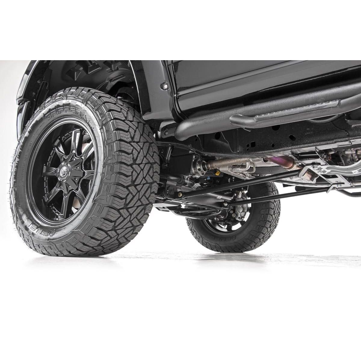 ROUGH COUNTRY Kicker Bar Kit | 4-6 Inch Lift | Ford F-150 4WD (2015-2020) | 1557BOX6
