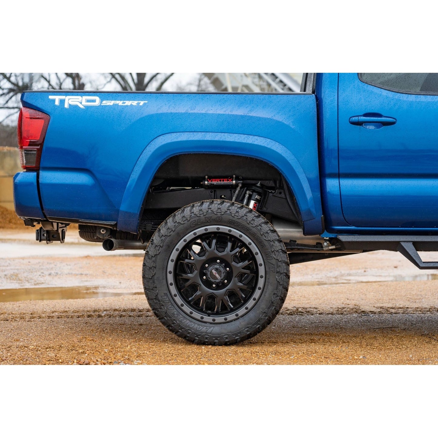 ROUGH COUNTRY | Vertex 2.5 Reservoir Rear Shocks 3" Toyota Tacoma 2WD/4WD (2005-2023) | 699010