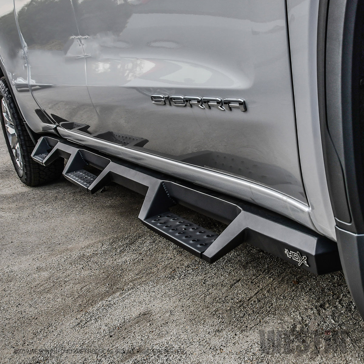 Westin HDX Drop Wheel-to-Wheel Nerf Steps 2019-2024 Chevy/GMC Silverado/Sierra 1500 Crew Cab