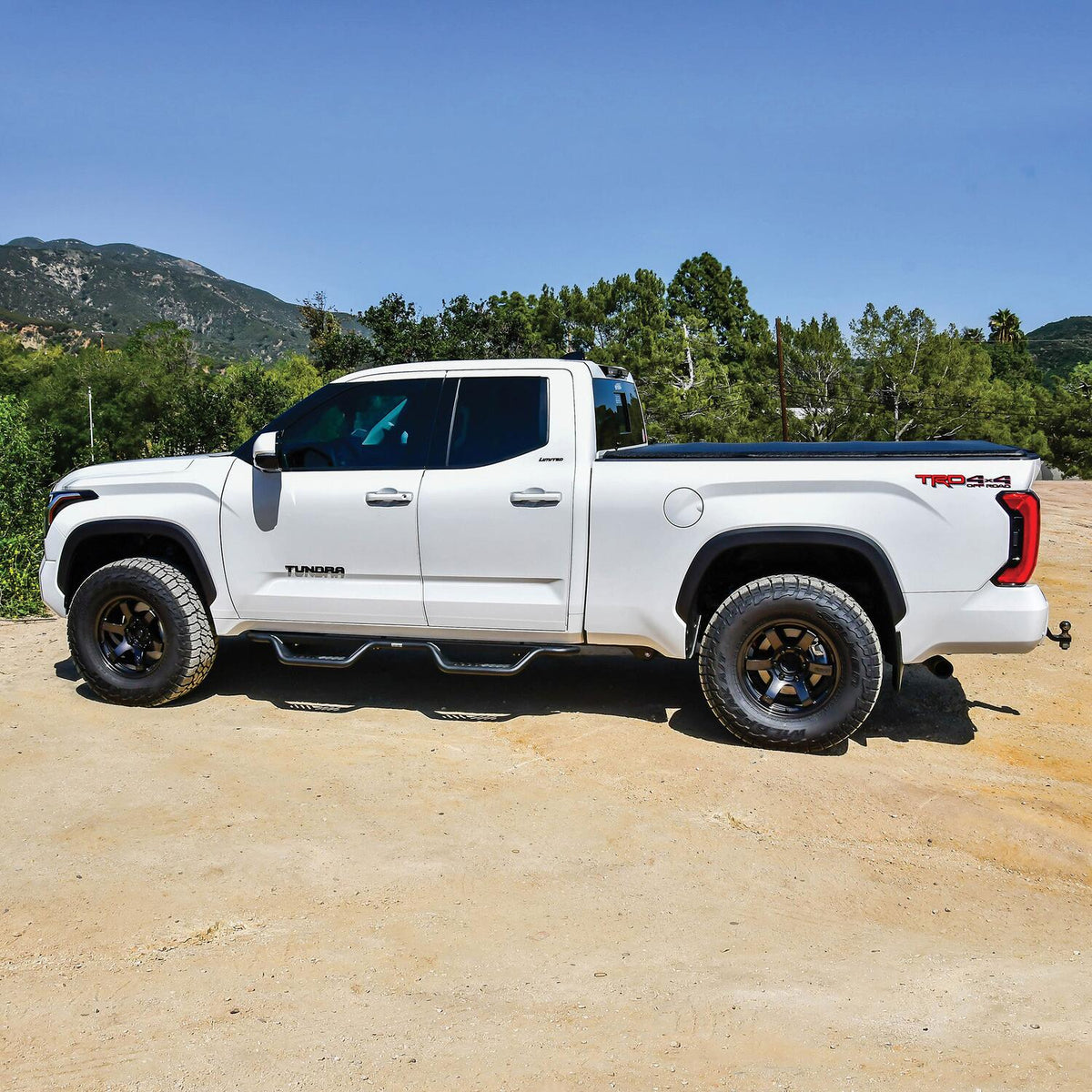 Westin Outlaw Drop Nerf Steps 2022-2024 Toyota Tundra Double Cab