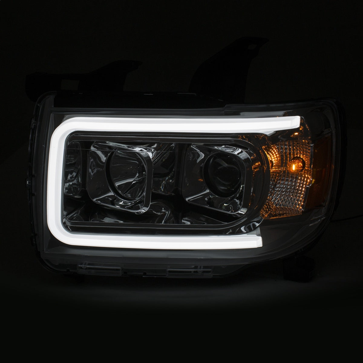 ANZO USA ZUKT_111382 Anzo ZUKT_111382 Projector Headlight Set Plank Style Clear Lens
