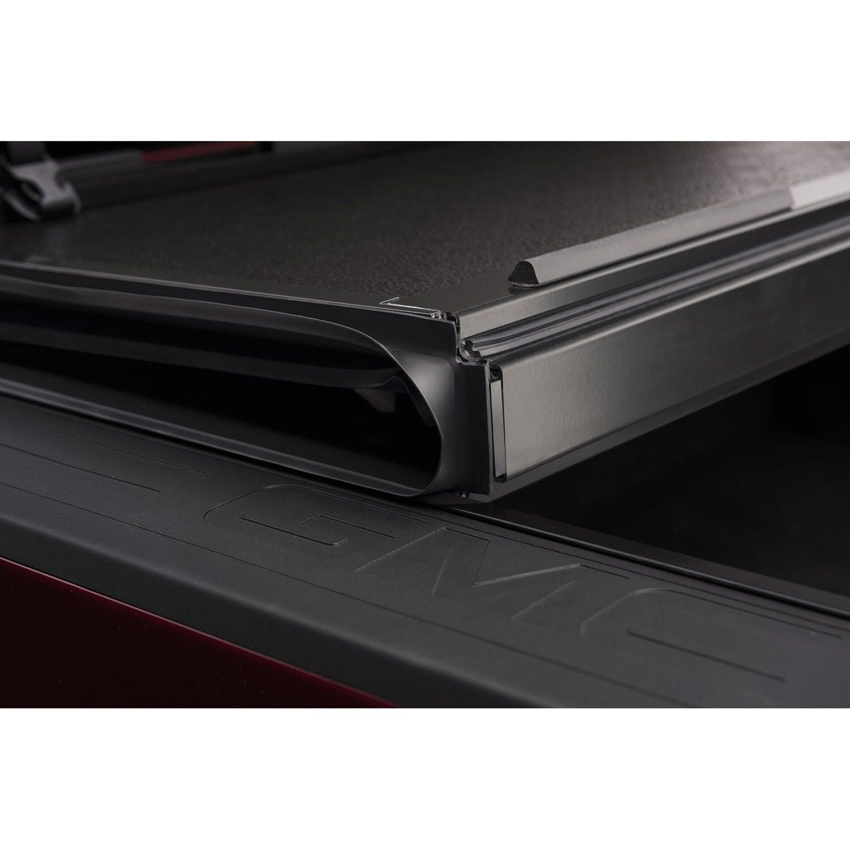 BAK BAKFlip FiberMax Tonneau Cover product image 2