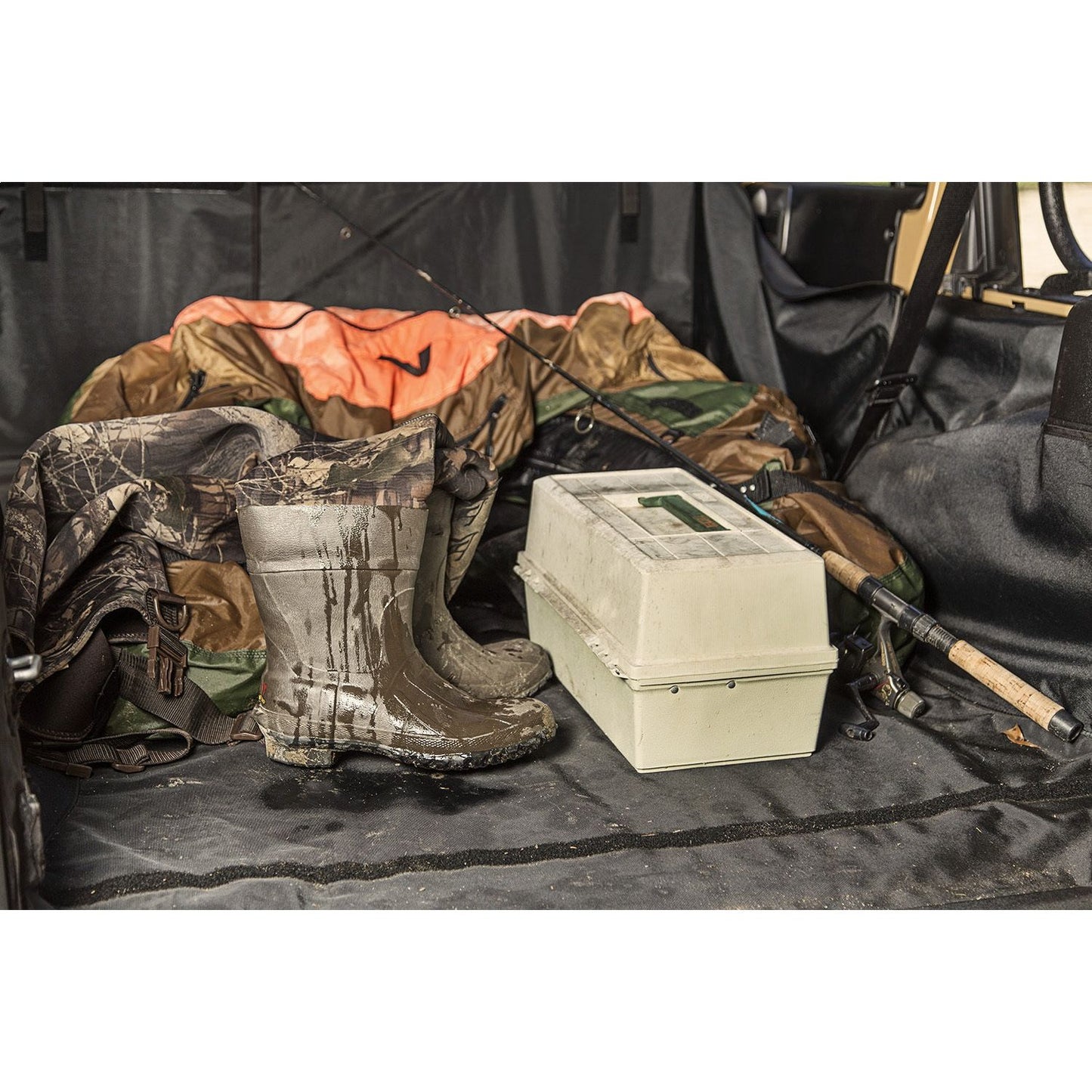 RUGGED RIDGE | 13260.01 | 07-16 Wrangler C3 Cargo Cover, Without Subwoofer Black
