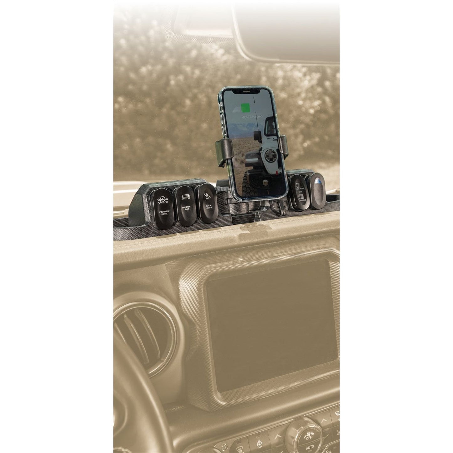 RUGGED RIDGE | 13551.39 | 18-C Wrangler /20-C Gladiator Dash Phone Mount Pod W/Wireless Charger Black