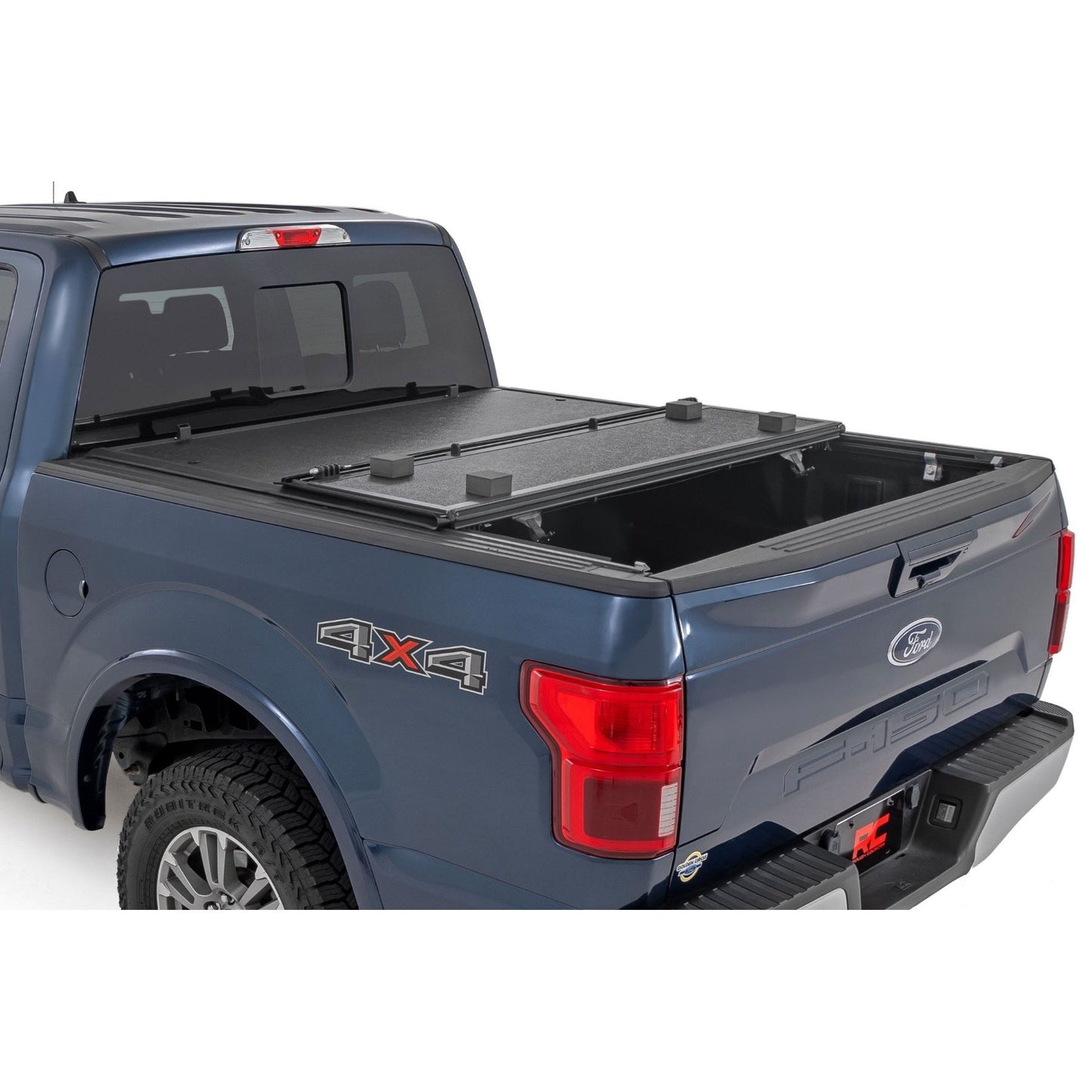 ROUGH COUNTRY Hard Low Profile Bed Cover | 5'7" Bed | Ford F-150 (15-20)/Raptor (17-20)  | 47220550B