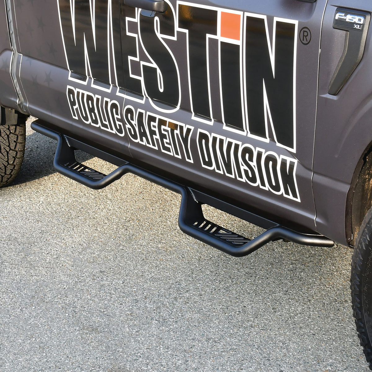 Westin Outlaw Drop Nerf Steps 2015-2024 Ford F-150 SuperCrew