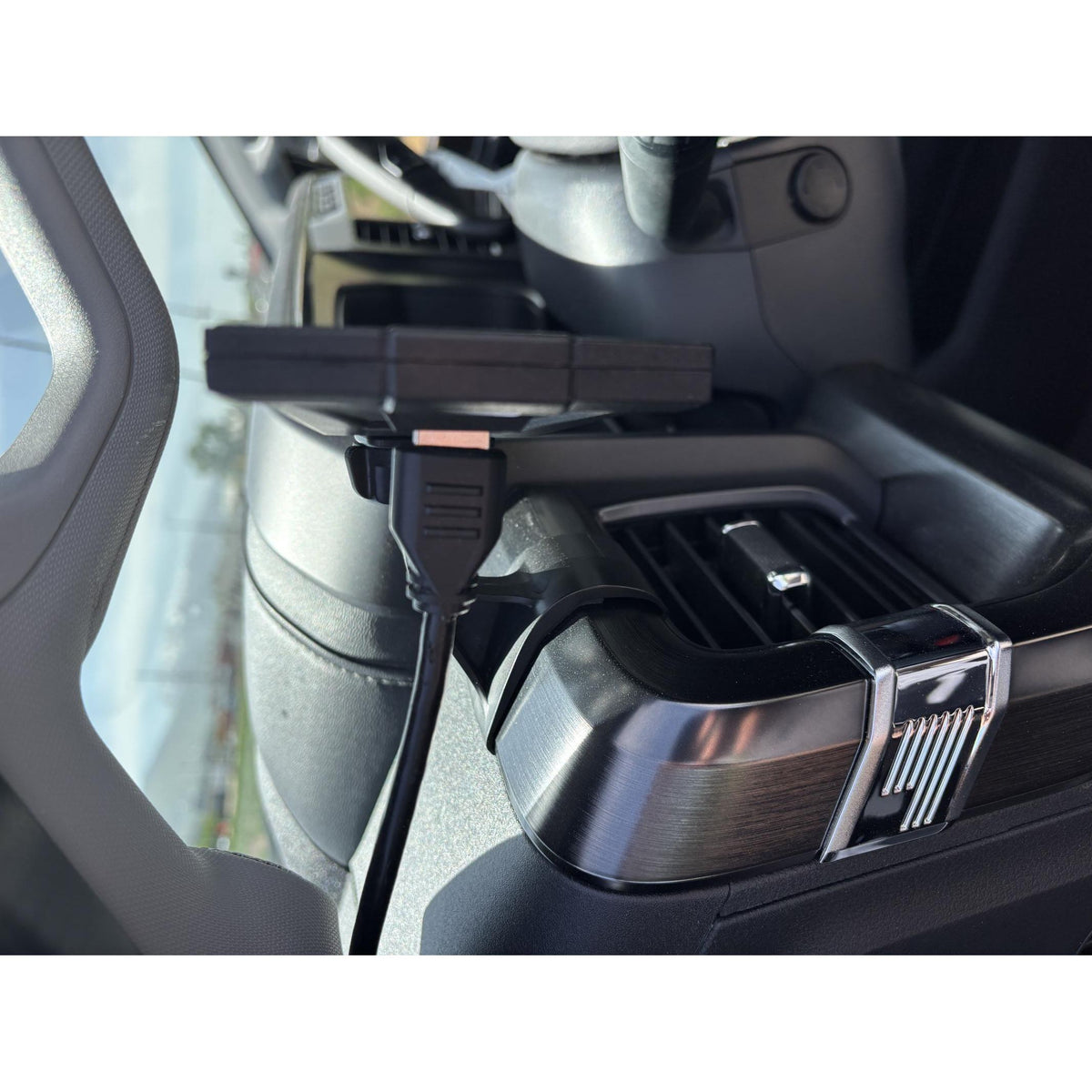EDGE PRODUCTS Edge Display Mount Display Mount 2023+ FORD Super Duty And 21+ FORD F150 product view 3