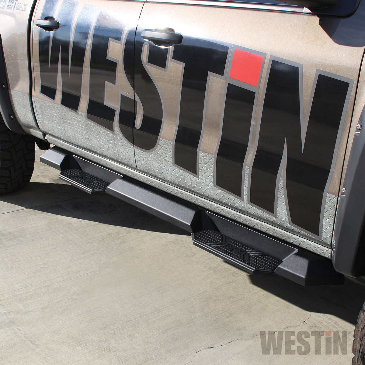 Westin HDX Xtreme Nerf Steps 2007-2018 Chevy/GMC Silverado/Sierra 1500