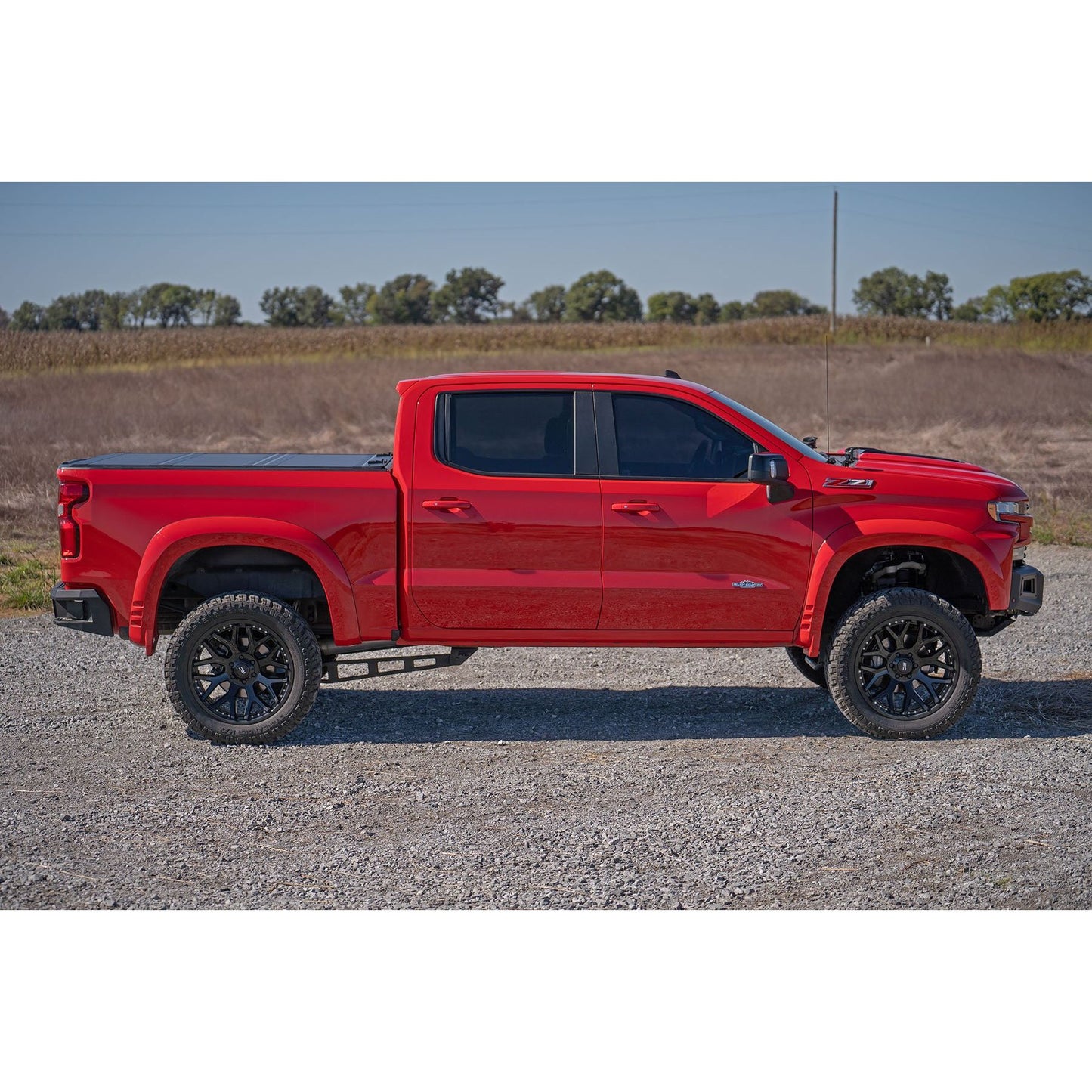 ROUGH COUNTRY Hard Tri-Fold Flip Up Bed Cover | 5'10" Bed | Chevy/GMC Sierra 1500 (19-26)/Silverado 1500 (19-26)  | 49120580