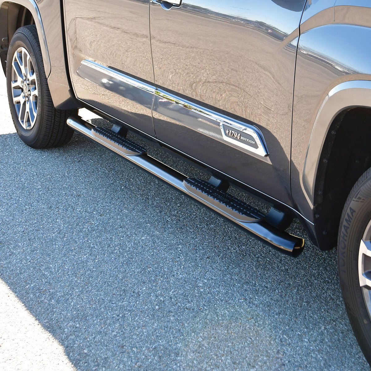 Westin PRO TRAXX 4 Nerf Steps 2022-2024 Toyota Tundra CrewMax
