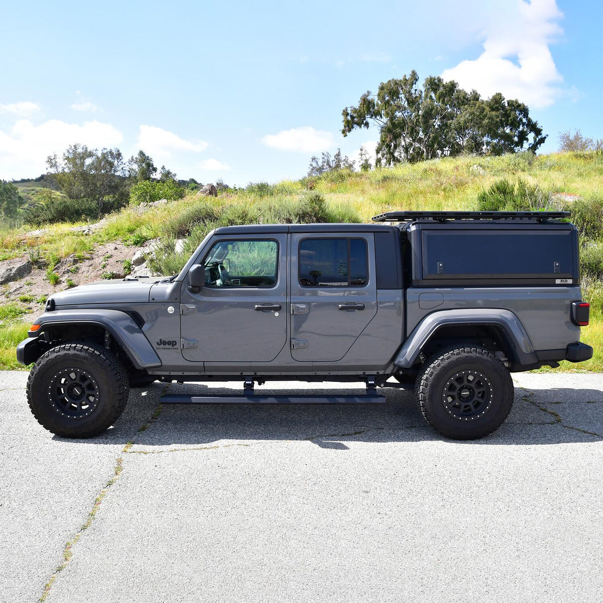 Westin Pro-e Electric Running Boards 2020-2024 Jeep Gladiator