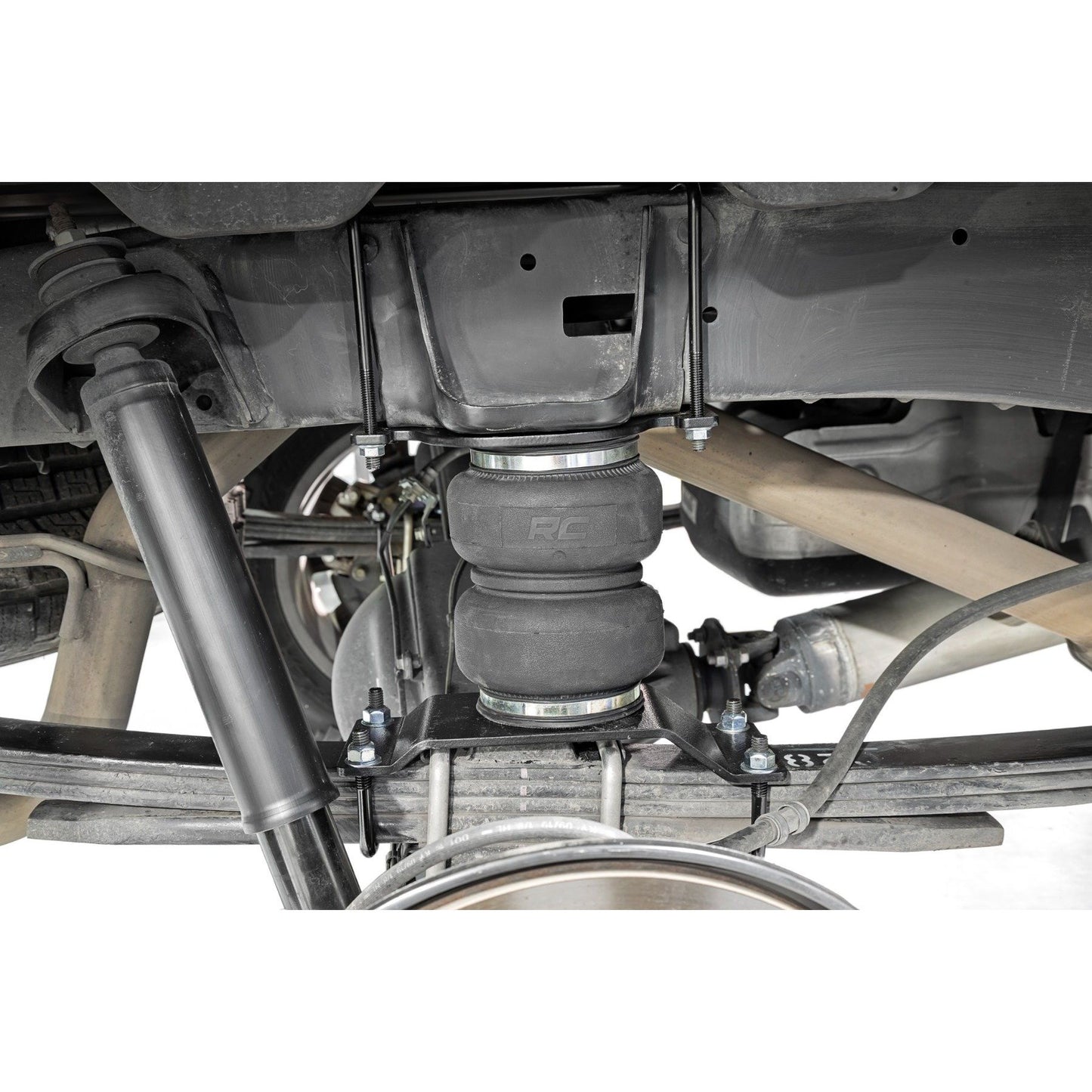 ROUGH COUNTRY Air Spring Kit w/compressor | 0-6" Lifts | Toyota Tundra 2WD/4WD (2007-2021) | 10024C