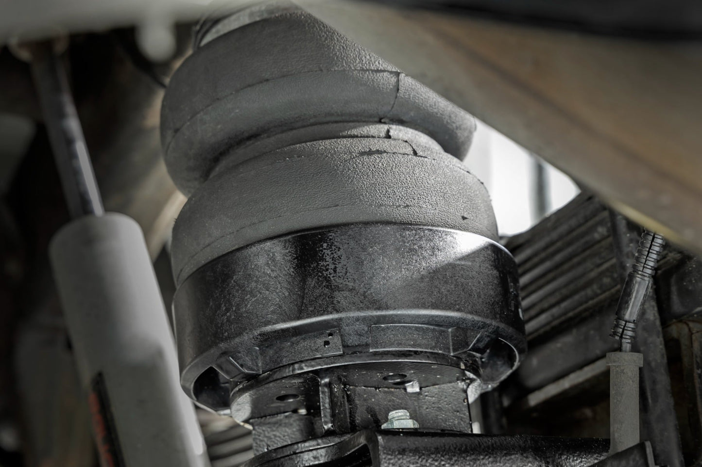 ROUGH COUNTRY | Air Spring Cradle Kit | 10019