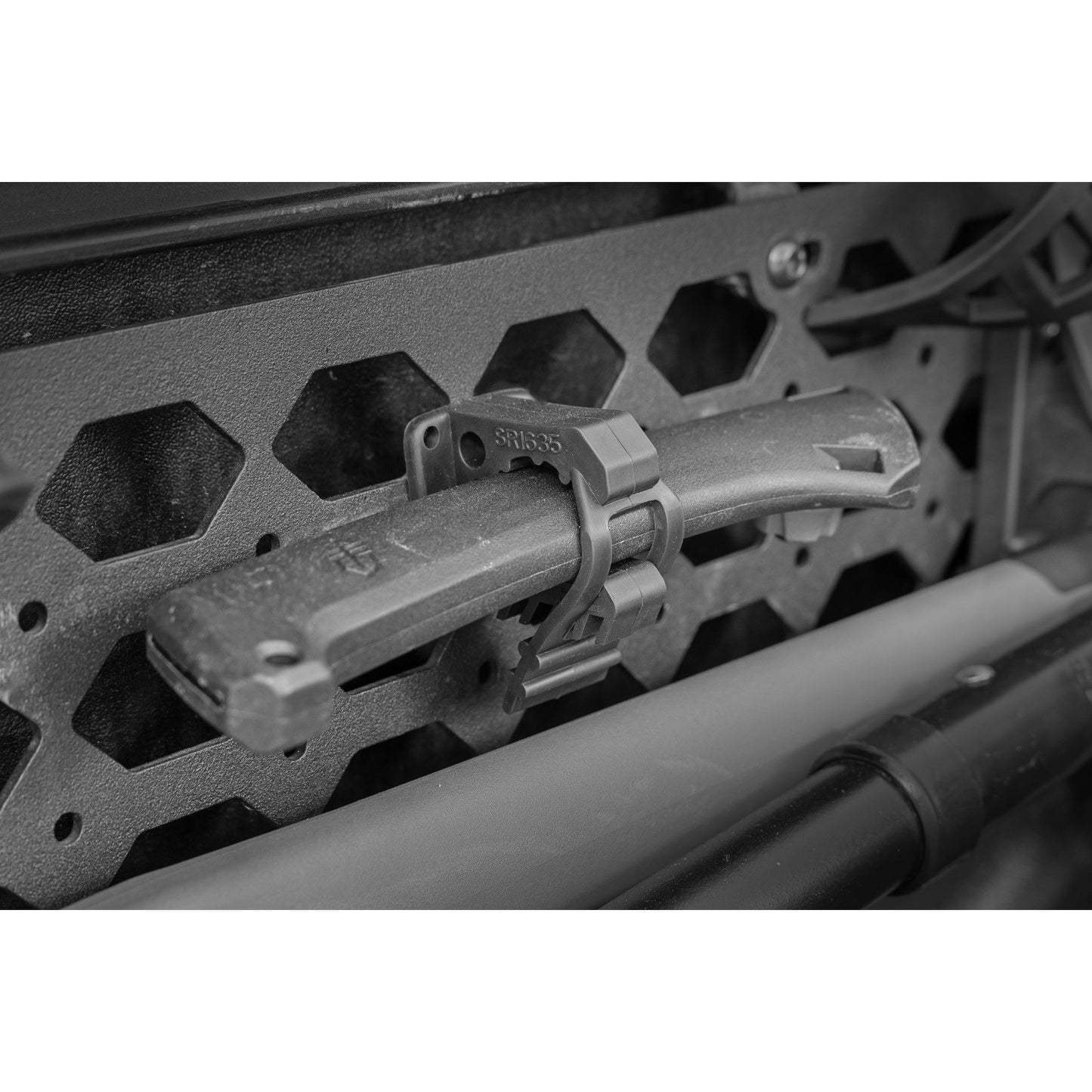 ROUGH COUNTRY Rubber Molle Panel Clamp Kit | Universal | 1 3/4" - 2 1/2" | 1-Clamp | 99068