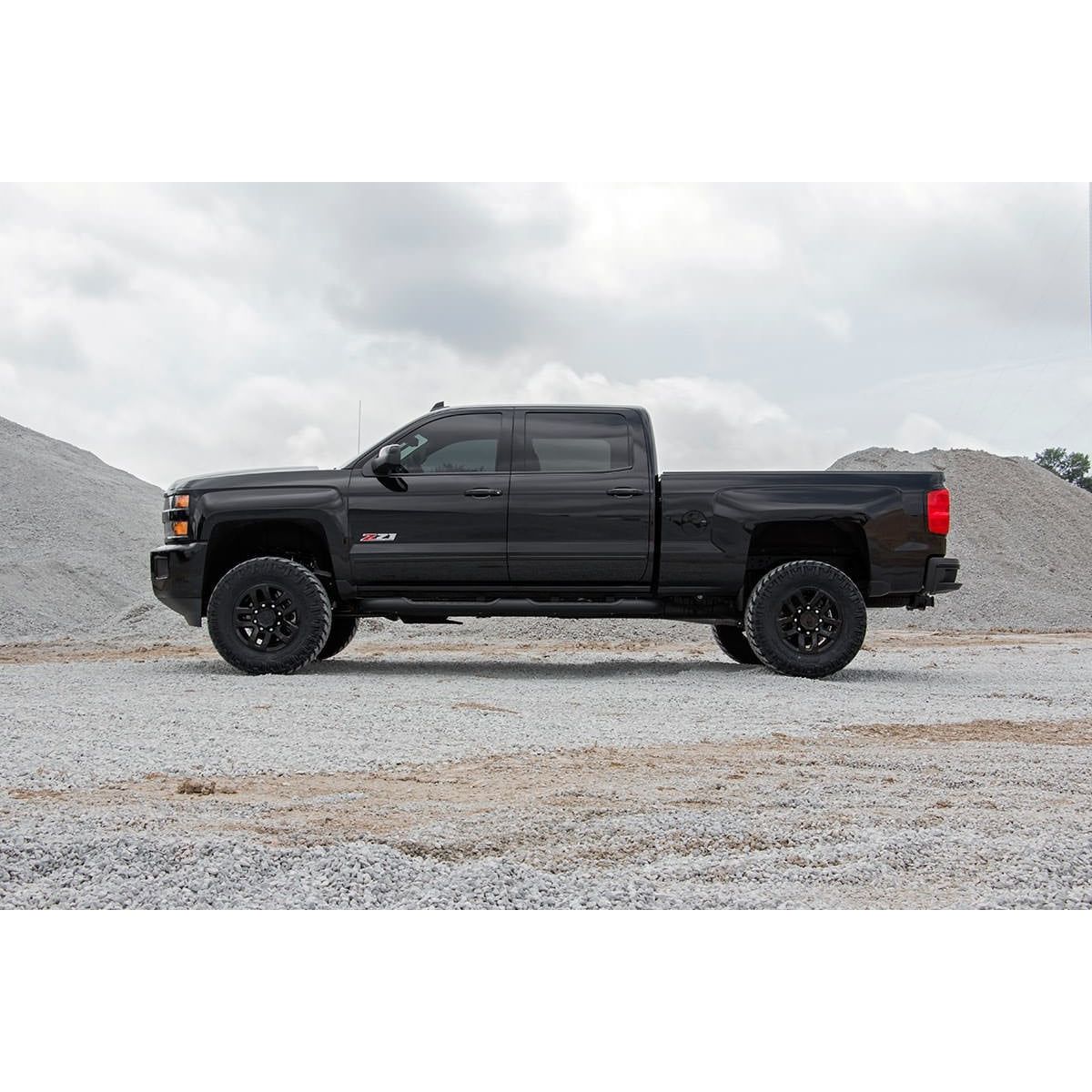 ROUGH COUNTRY 3.5 Inch Lift Kit | V2 | Chevy/GMC 2500HD/3500HD (11-19) | 95970