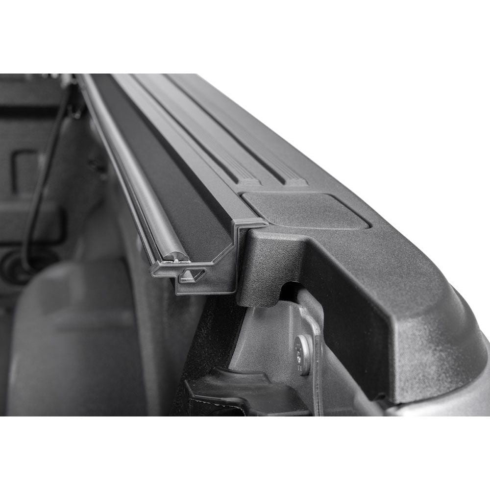 BAK BAKFlip G2 Folding Tonneau Cover for 1999-2007 Ford F-250 Super Duty/F-350 Super Duty product image 13