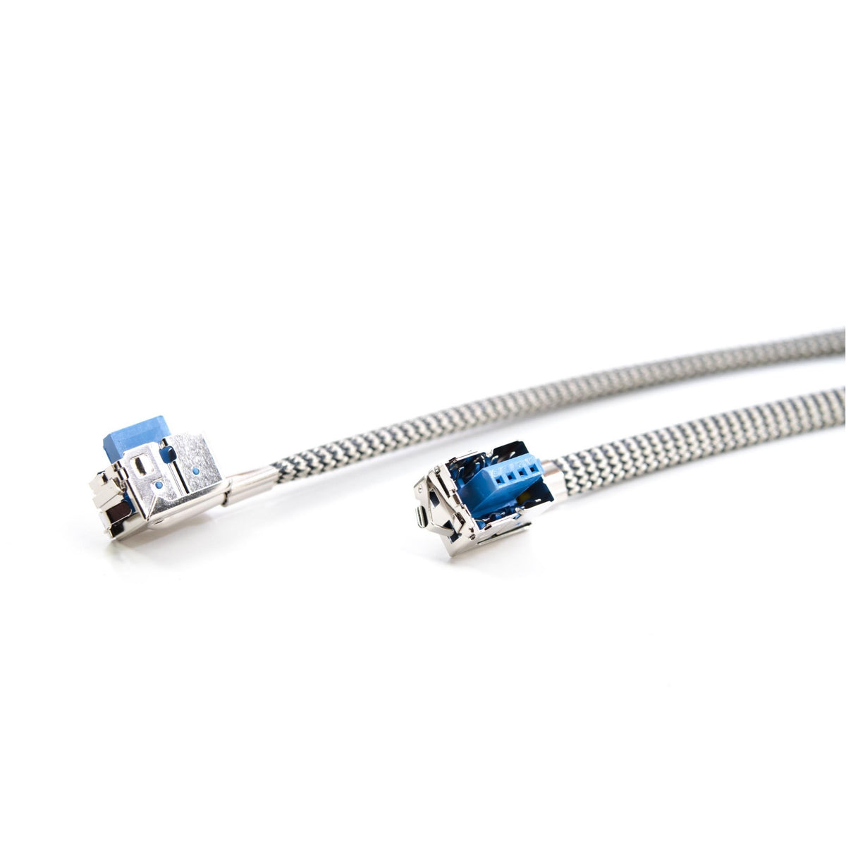 https://cdn.shopify.com/s/files/1/0785/2536/6555/files/27019.D1_D3_Ballast_to_Bulb_Cables.020.jpg?v=1788719659