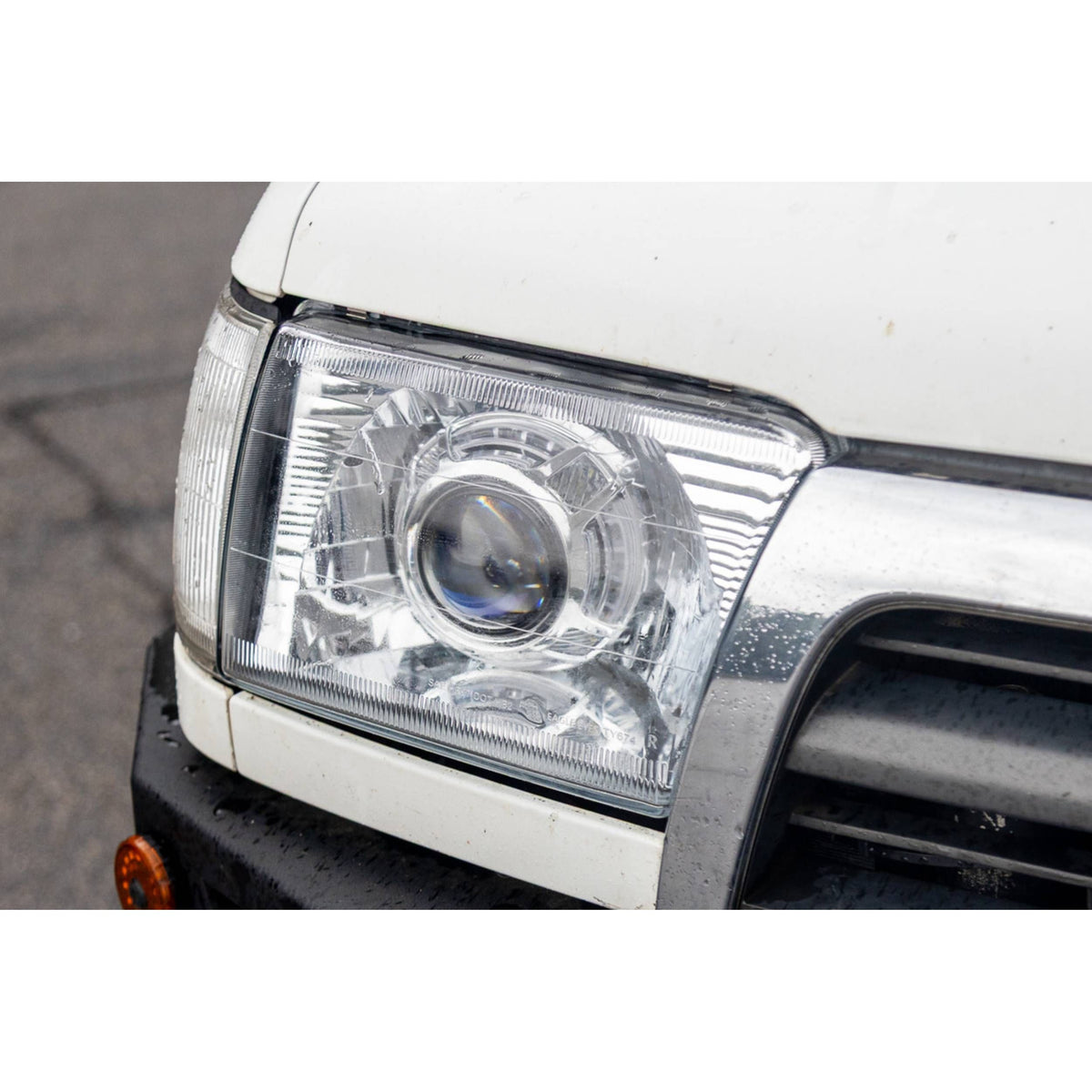 Morimoto Panamera 2.0 Projector Shroud (White/Amber LED Switchback) product image 4