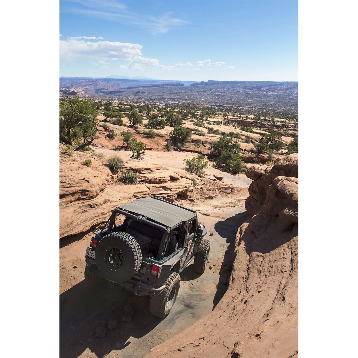 SMITTYBILT | Pivot HD Tire Carrier for 07-18 Jeep Wrangler JK Smittybilt |2843