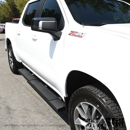 Westin R7 Nerf Steps 2019-2024 Chevy/GMC Silverado/Sierra 1500 Crew Cab