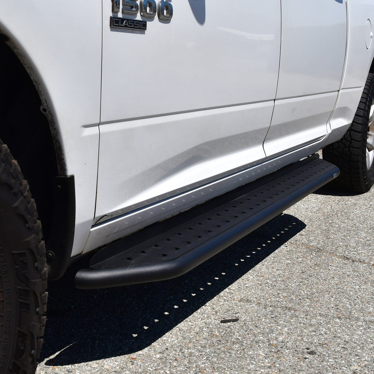 Westin Outlaw Running Boards 2019-2024 Ram 1500 Crew Cab Textured