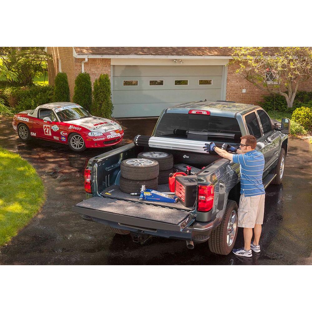 BAK Revolver X2 Hard Rolling Tonneau Cover
