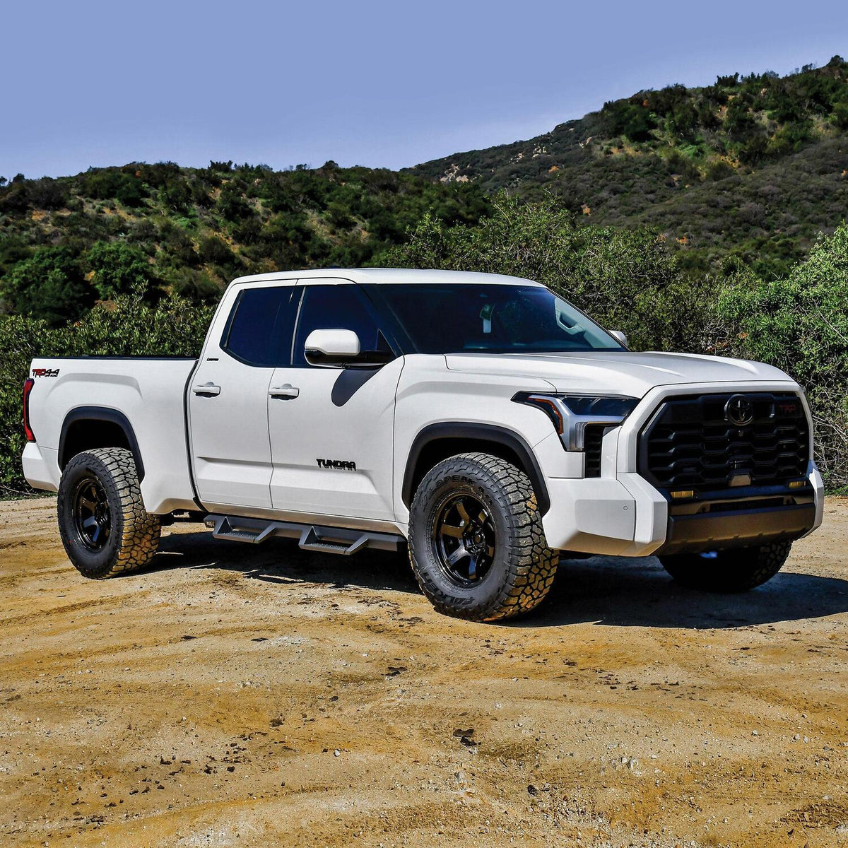 Westin HDX Drop Nerf Steps 2022-2024 Toyota Tundra Double Cab