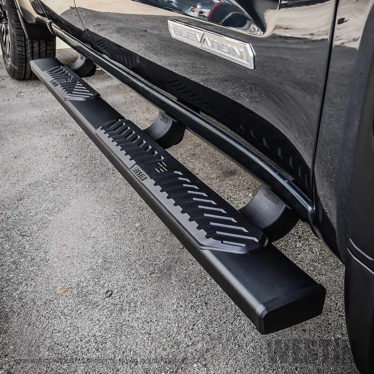 Westin R5 Nerf Steps 2019-2024 Chevy/GMC Silverado/Sierra 1500 Double Cab