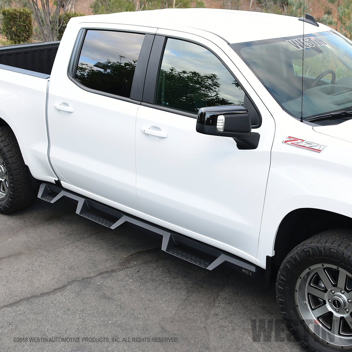 Westin HDX Drop Wheel-to-Wheel Nerf Steps 2019-2024 Chevy/GMC Silverado/Sierra 1500 Crew Cab