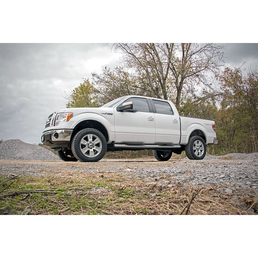 ROUGH COUNTRY 2 Inch Lift Kit | M1 Struts/M1 | Ford F-150 4WD (2009-2013) | 56840