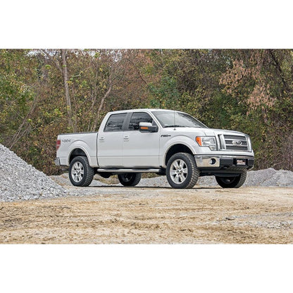 ROUGH COUNTRY 2 Inch Lift Kit | M1 Struts/M1 | Ford F-150 4WD (2009-2013) | 56840