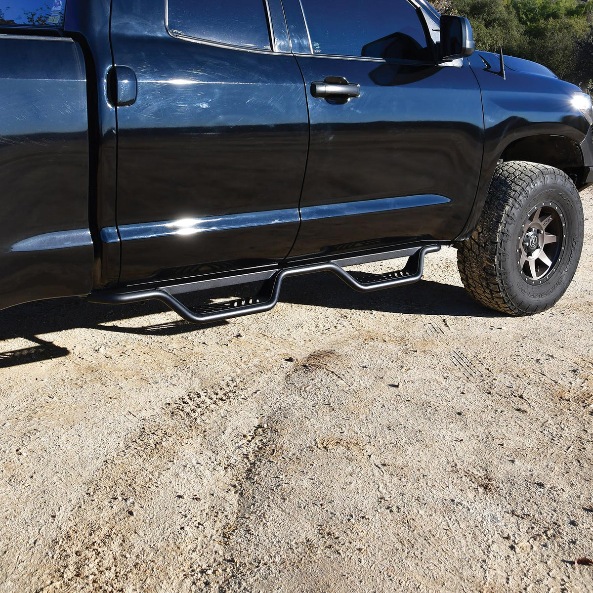 Westin Outlaw Drop Nerf Steps 2007-2021 Toyota Tundra Double Cab