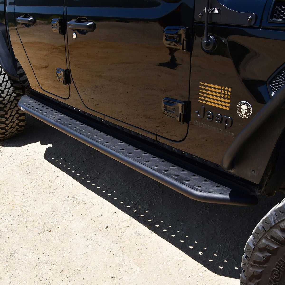 Westin Outlaw Running Boards 2020-2024 Jeep Gladiator