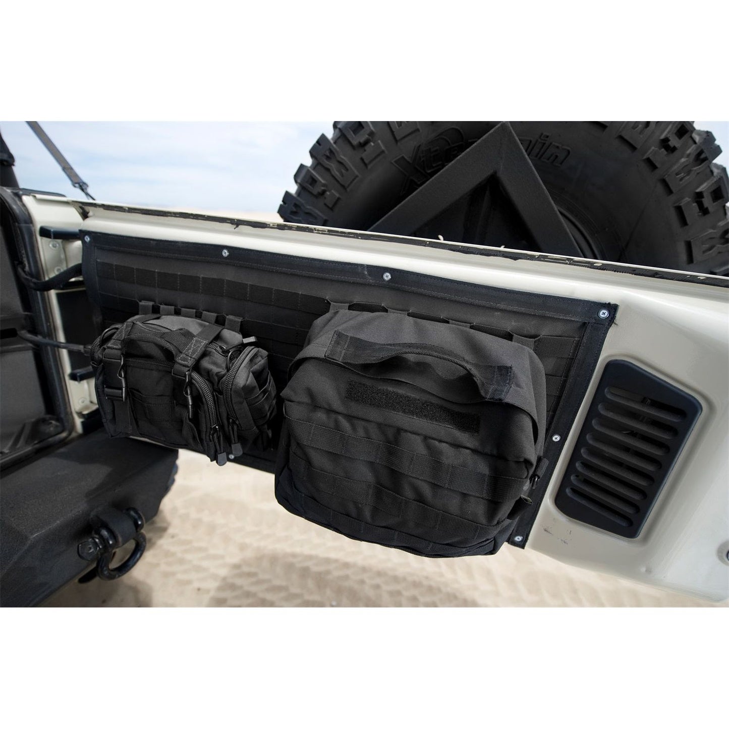 SMITTYBILT | Gear Tailgate Cover 07-18 Wrangler JK Black Smittybilt |5662301