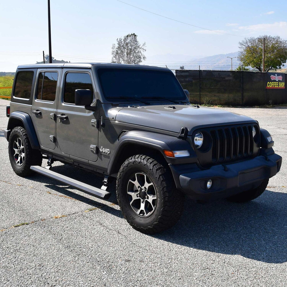 Westin Pro-e Electric Running Boards 2018-2024 Jeep Wrangler JL 4dr