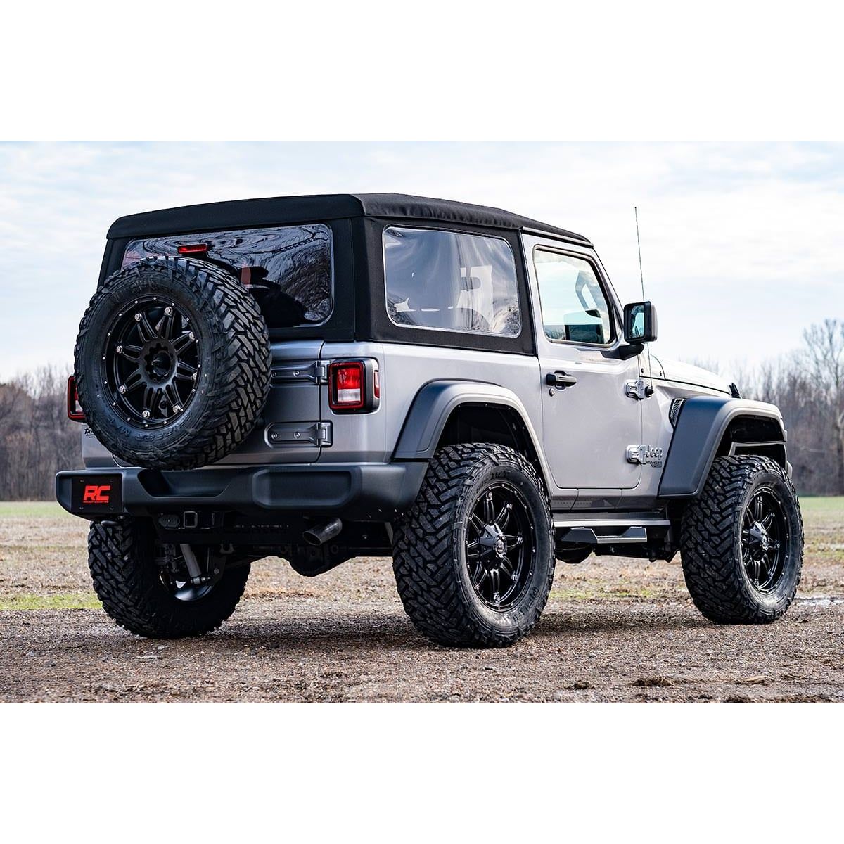 ROUGH COUNTRY | 3.5 Inch Lift Kit  C/A Drop  FR D/S  M1  Jeep Wrangler JL 4WD (2018-2023) | 62740