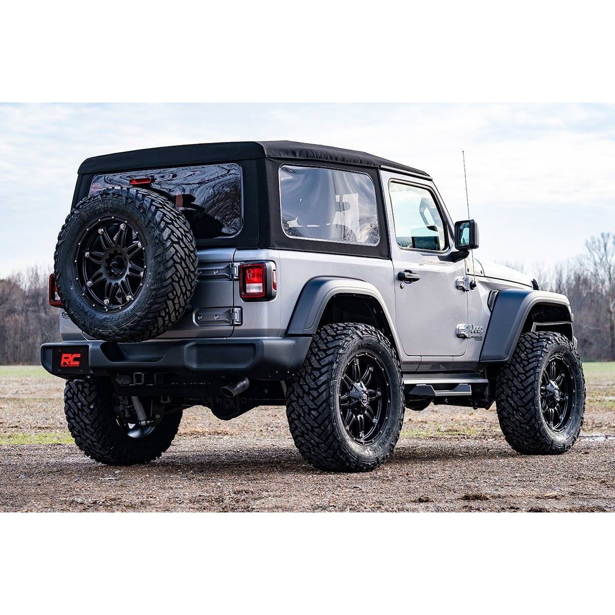ROUGH COUNTRY | 3.5 Inch Lift Kit  Adj Lower  FR D/S  M1  Jeep Wrangler JL 4WD (24-26) | 91740